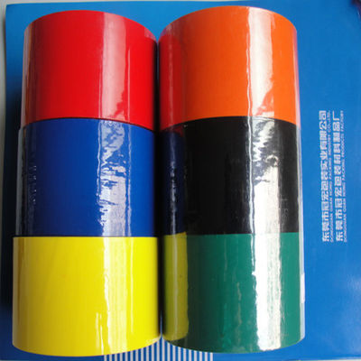 中国 2 インチのフィルム LLDEP の伸張は産業に商品の包むことのための包装テープを着色しました サプライヤー